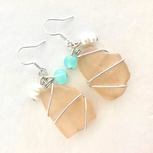 “Peachy Beach” Seaglass Earrings - Picture 4 of 4